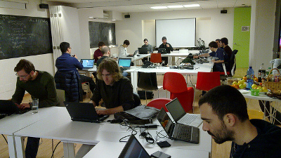 Past year hackfest picture by Claudio Saavedra