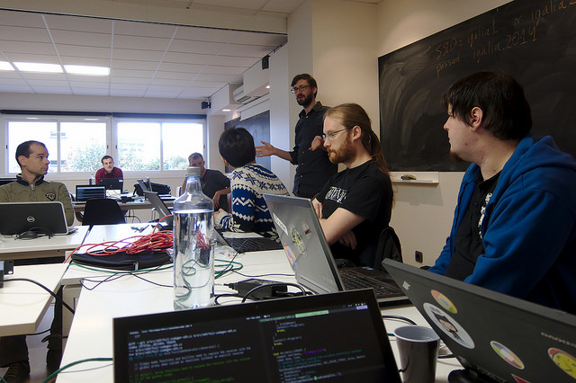 Web Engines Hackfest 2014 (picture by Adrián Pérez)